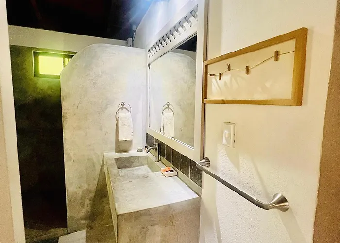 Apartment Con Jardin Privado *